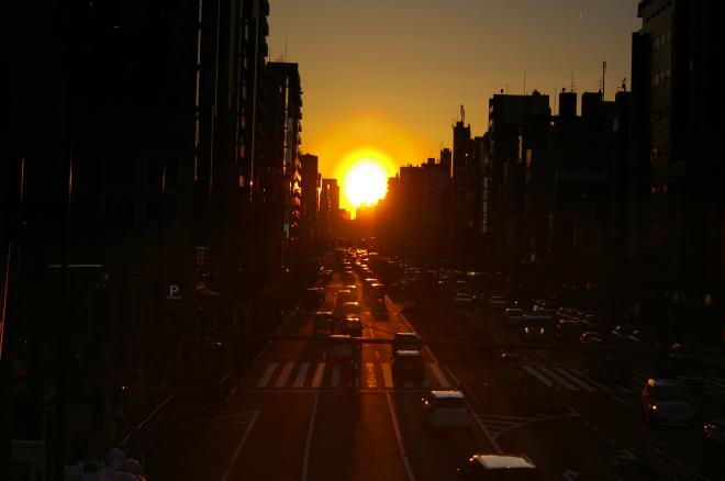 歩道橋からの夕陽①