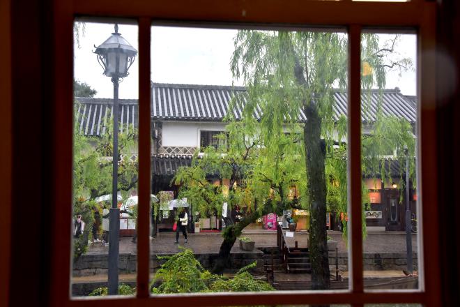 ＜倉敷＞倉敷館の窓から眺める