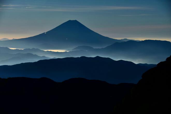 夜の富士山