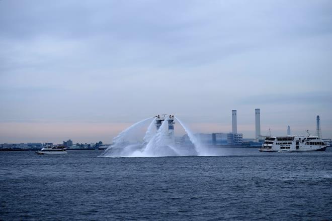 横浜消防出初式第一部のフィナーレ