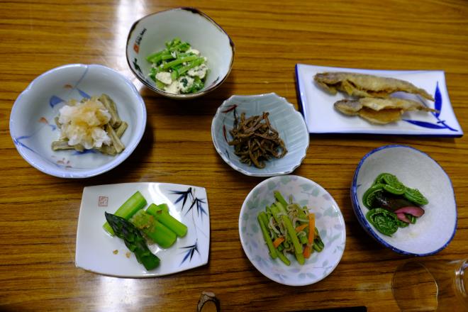 分校の山菜食事（此れだけではありません）